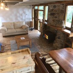 2 guest, Hobbit style, Dartmoor hillside eco home