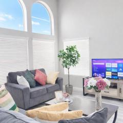 Near Strip Newly Remodeled Pool Villa 3BR 3BA