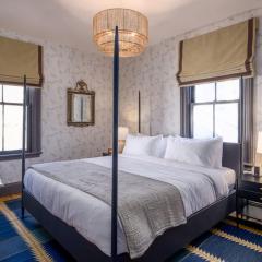 Sanctuary Suite at The Royce Newport