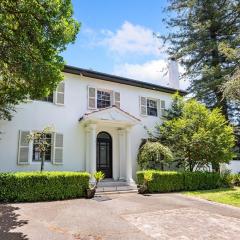 Boutique St Ives Residence 4BR Family Friendly