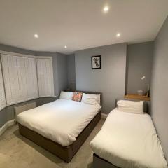 Home in Greenwich near the O2