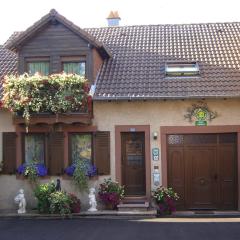 Gîte with views of the Vosges Mountains