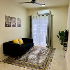 Homestay Puncak Alam with Swimming Pool