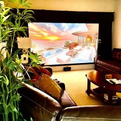 Luxurious 2BR Movie Theater Game Room Full Kitchen Gym