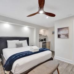 Eden Escape Walk to FLT Beach 1105