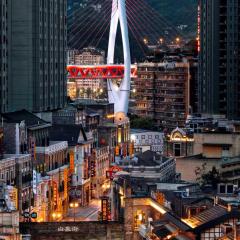 云端高空江景酒店-重庆解放碑洪崖洞店