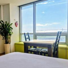 Cozy - Experience Home like Comfort Studio