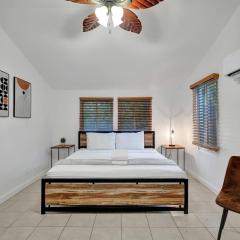 Tropical Oasis Studio w Pool