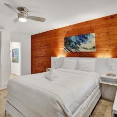 Waves Beach Town Cozy Studio Apartment