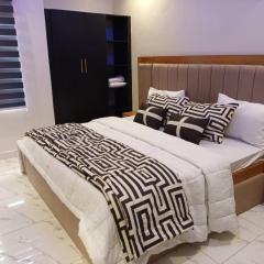 Less2More Luxury Suites - Comfort in Style