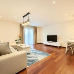 Arcul de Triumf Apartment Parking and Security