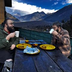 House of Paws Manāli