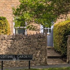 The Mews On The Green