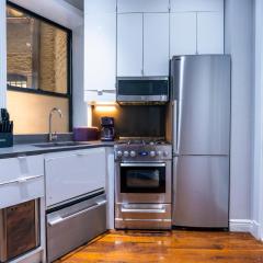 Elegant Central Park Suite - 4 Bedroom Self Check-In