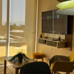 Dep con piscina - aire acondicionado-parking -wifi -3 habitaciones-1 baño