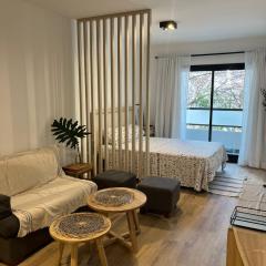 Warm, distinguished studio!