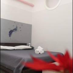 KiMia Home, Near Airport & station