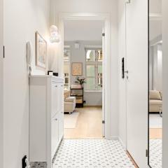 Perfect Location by Bryggen