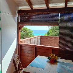 Studio vue mer avec cuisine et SDB