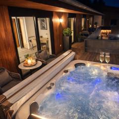 Wellness Suite mit Whirlpool, IF Sauna & wunderschöner Aussicht