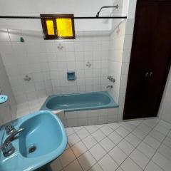 Dúplex amplio 3 habs 2 baños y estacionamiento