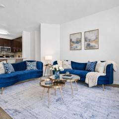 Venice Marina Pool and Spa Luxury Condo