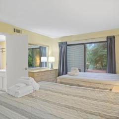 Spacious 3BR Sleeps 10, Minutes from Harbour Town