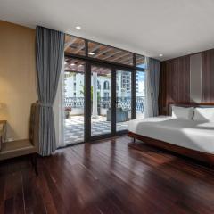 Palazzo Luxury Hotel & Bistro - Central My Khe Beach Walking Street