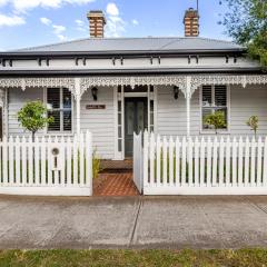 Cottage on Yarra, 3 Bedrooms, 3 Beds, Geelong City