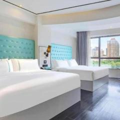 Xana Lite Guangzhou Shixi Metro Station