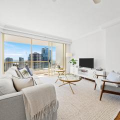 Main Beach Escape Pool, Spa, Sauna Gym Tennis