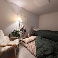 Spacious 2BR Entire Home for 6 Guests, Easy Public Transport ,Kitchen