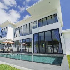 Camellia Pool VillaNear Nai Harn And Rawai Beach