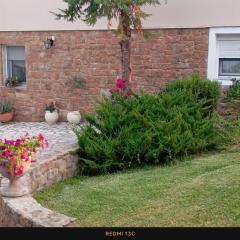 Treff - comfortable house in west possidi