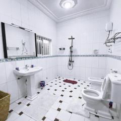 Very spacious furnished apartment