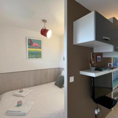 The Little Arbanais Ideal studio near the sea