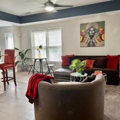 Private Garden Apartment Retreat near Lions Gate Studios