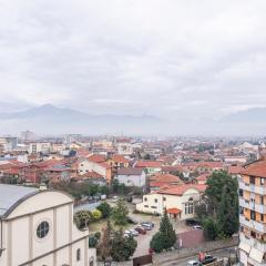 1 Min to Center Apartment with Panoramic View