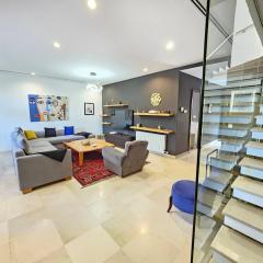 Elegant and modern villa V 04