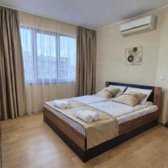 Elit Apartment - City and Hill view