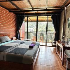 pilokhillhouse บ้านอีต่องเหมืองปิล็อก