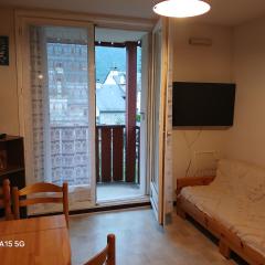 Luz Saint Sauveur apartment with private parking