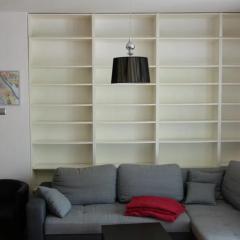 Lumina airy apartment with balcony