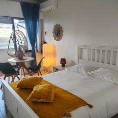 Studio Sea View by QoZzy