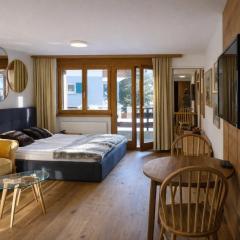 Bright studio with balcony & view to the Matterhorn