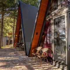 Golden Cabin 4 Gjinar by PikHost