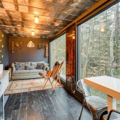 Secluded Red River Gorge Cabin with Rooftop Deck!