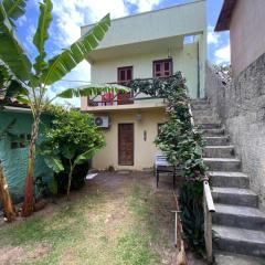 Lindo, simples, aconchegante e pé na areia