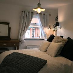 The Sails, Romantic Retreat for Two