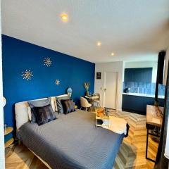 Évasion Bleu Champagne & son Parking Privé